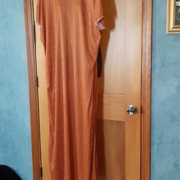 NWOT Kimono Orange Stripe  With Gold Triming One Size - Picture 2 of 8